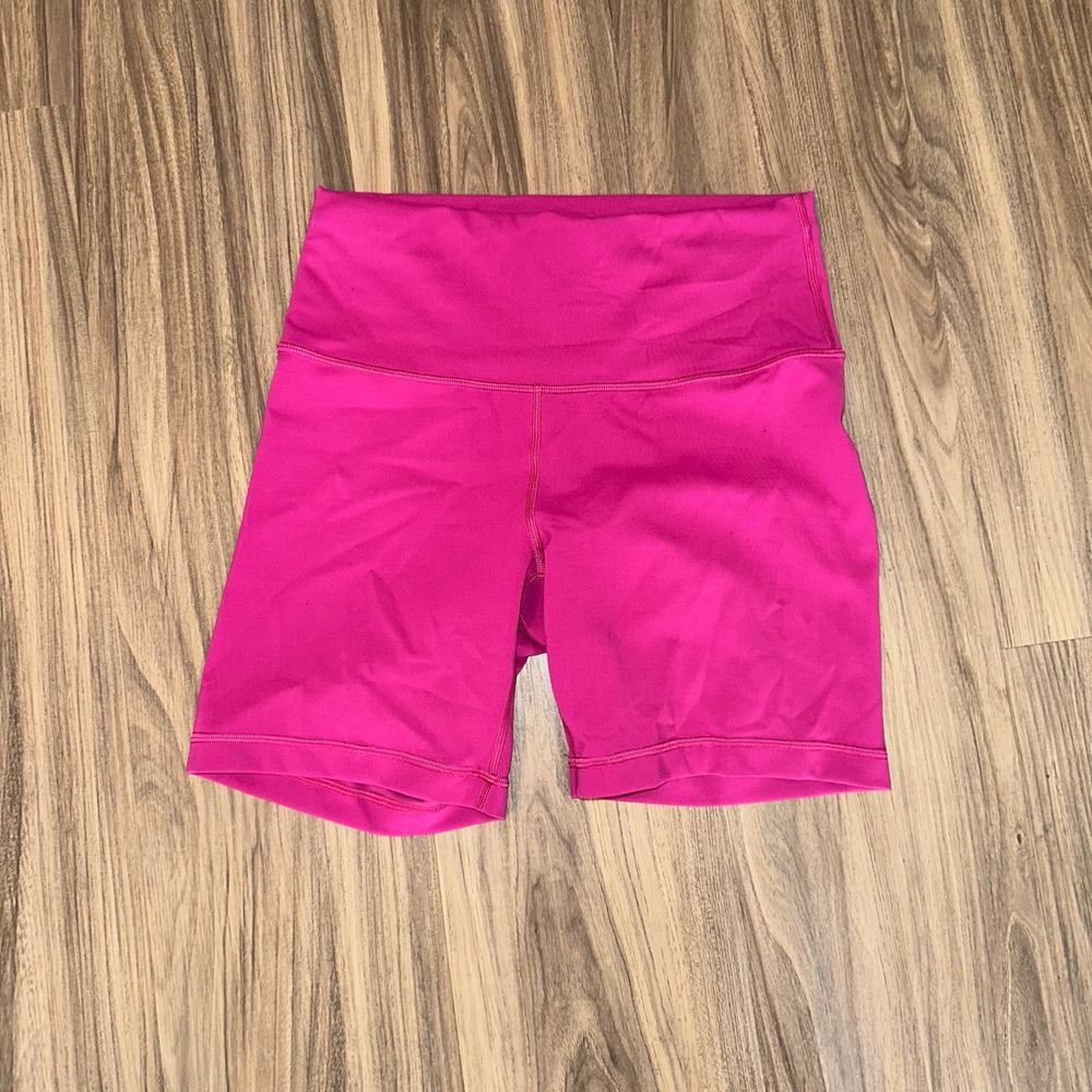 Lululemon Wunder Train High-Rise Short 6"
Magenta Purple Size 8 - Picture 2 of 8